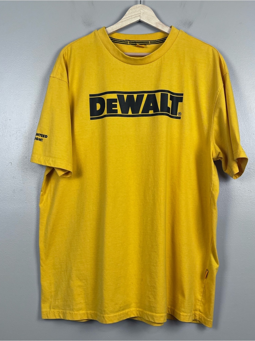 Dewalt Tools Men's Yellow Graphic Print Tee Shirt Size L; WOrkwear, Construction
